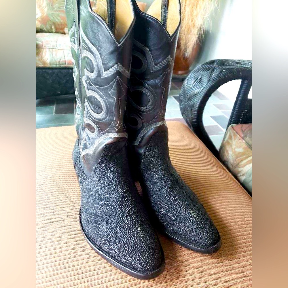Custom stingray boots